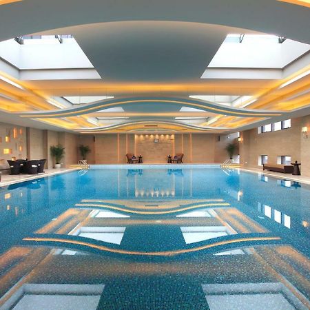 Howard Johnson Kaina Plaza Changzhou Гуанджоу Екстериор снимка