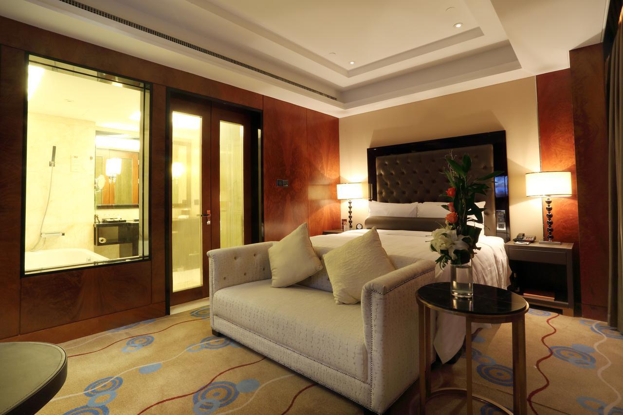 Howard Johnson Kaina Plaza Changzhou Гуанджоу Екстериор снимка