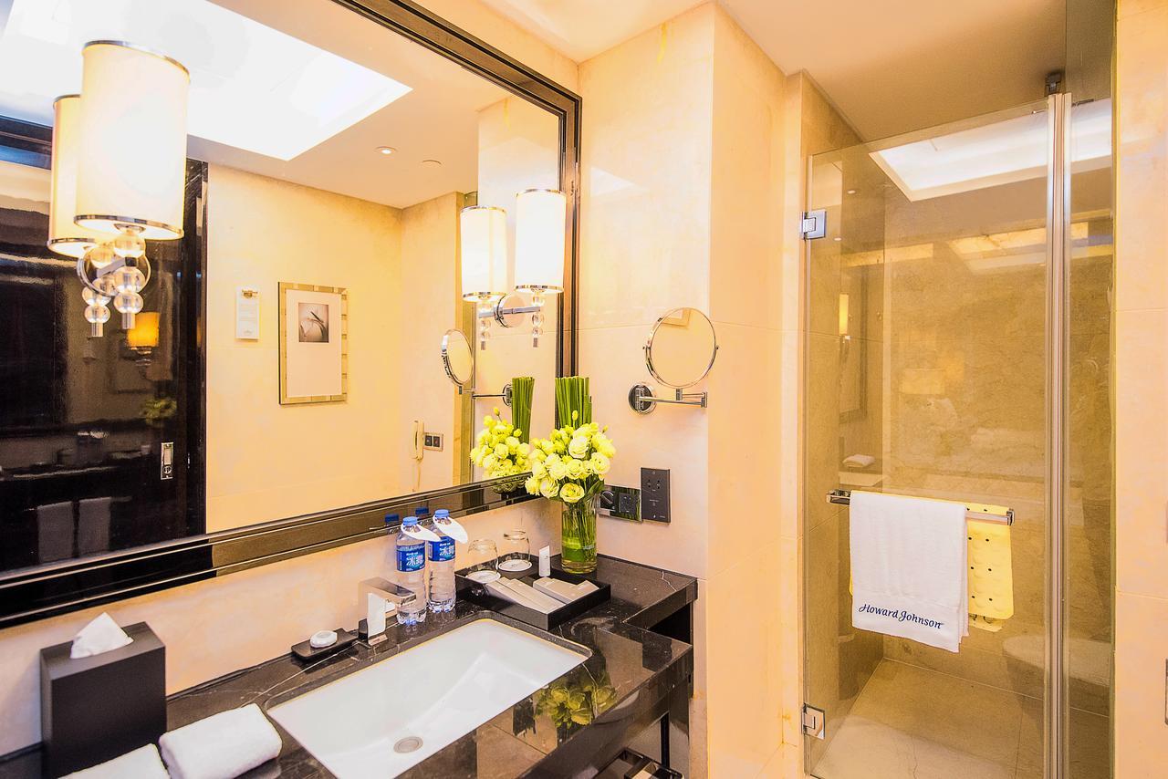 Howard Johnson Kaina Plaza Changzhou Гуанджоу Екстериор снимка