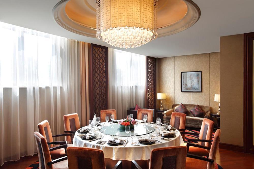 Howard Johnson Kaina Plaza Changzhou Гуанджоу Екстериор снимка