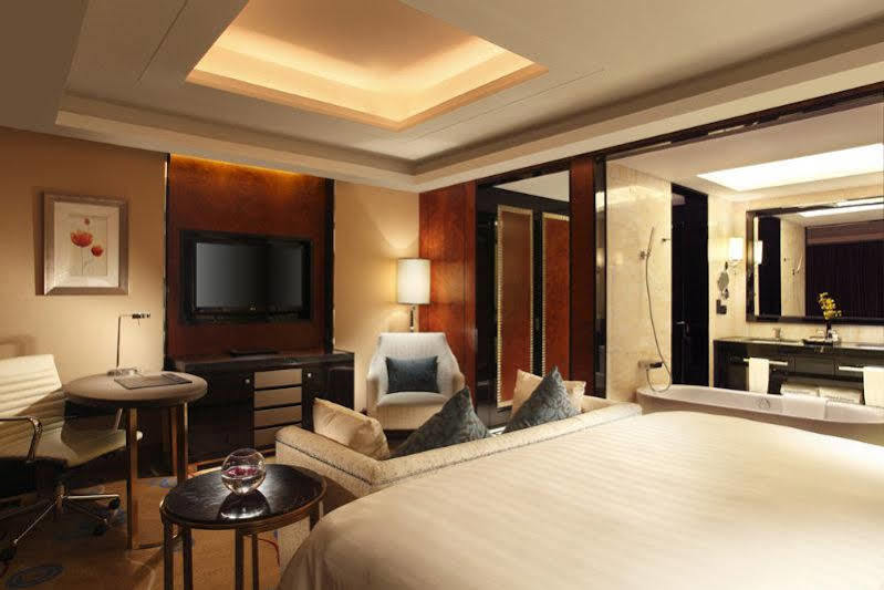 Howard Johnson Kaina Plaza Changzhou Гуанджоу Екстериор снимка