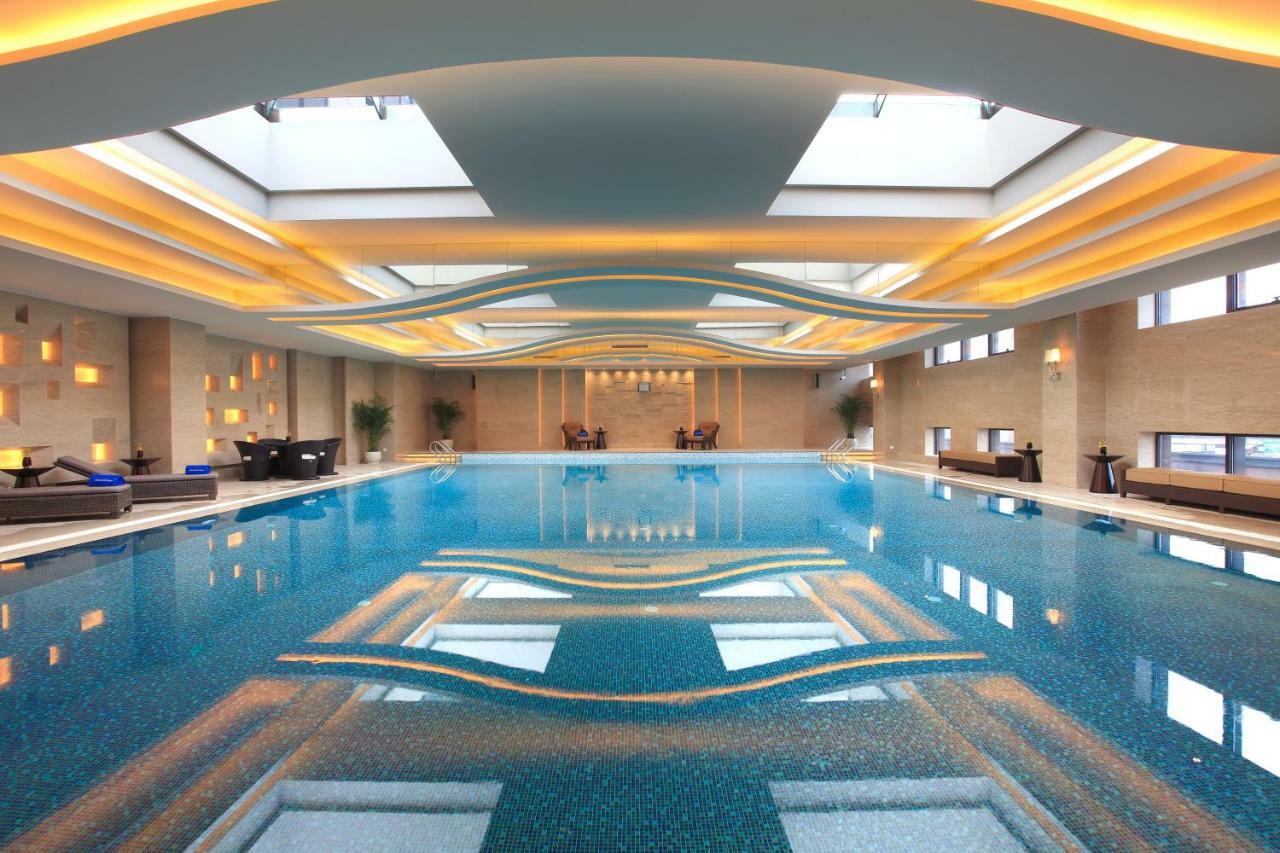 Howard Johnson Kaina Plaza Changzhou Гуанджоу Екстериор снимка